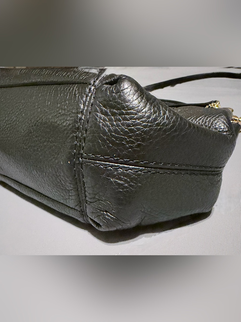 Coach✨Black Pebbled Leather Shoulder Bag with Gold Hardware - Picture 4 of 16